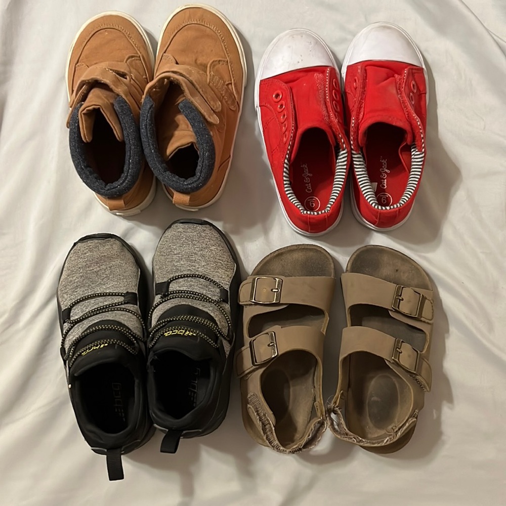 Toddler boys shoes size 9